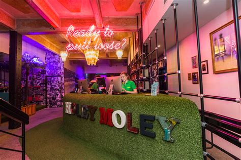 Holey moley crown melbourne  With 18 themed holes, over two courses, you’re in for the craziest round of mini golf you’ve ever played